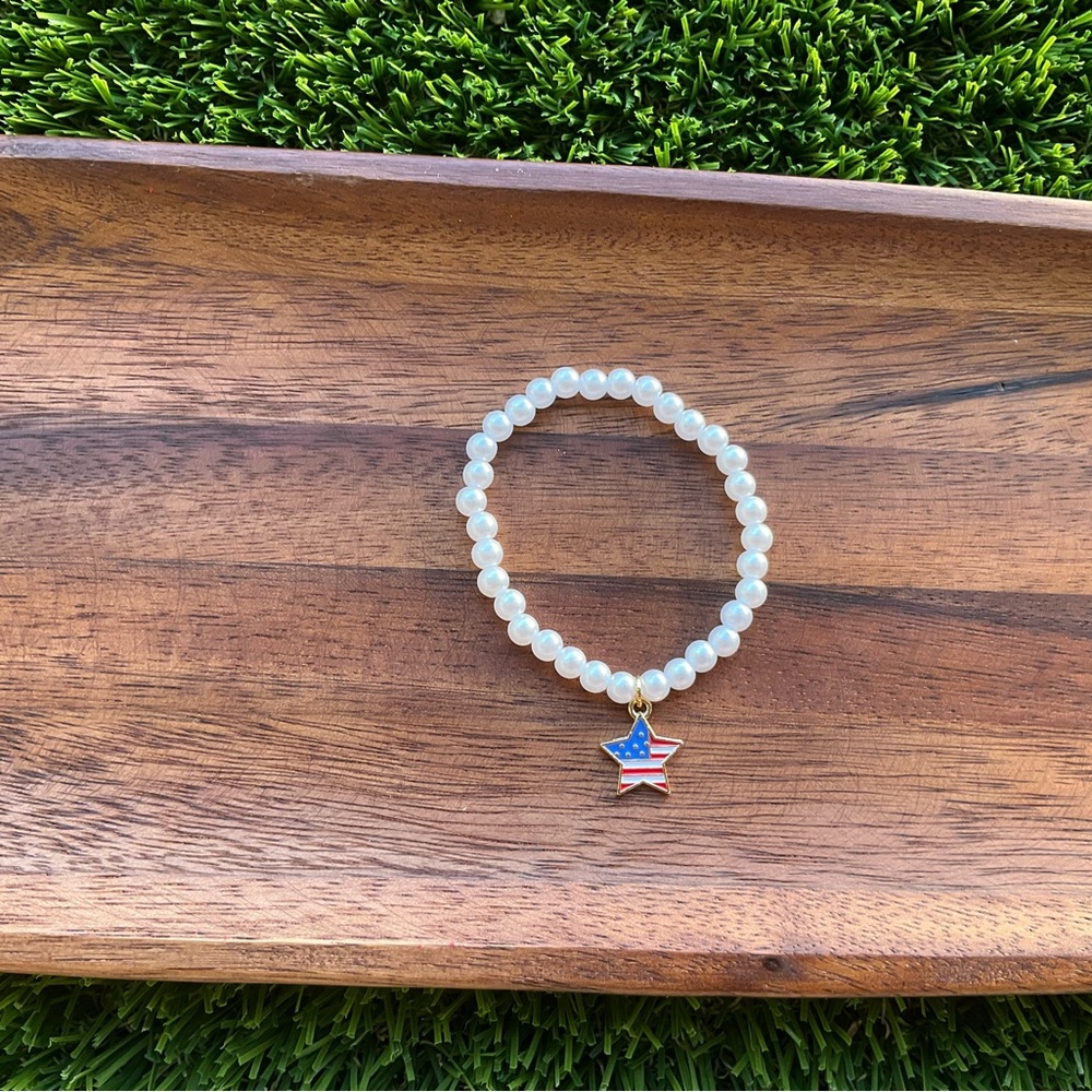 4th of July Pearl Bracelet with American Flag Star Charm